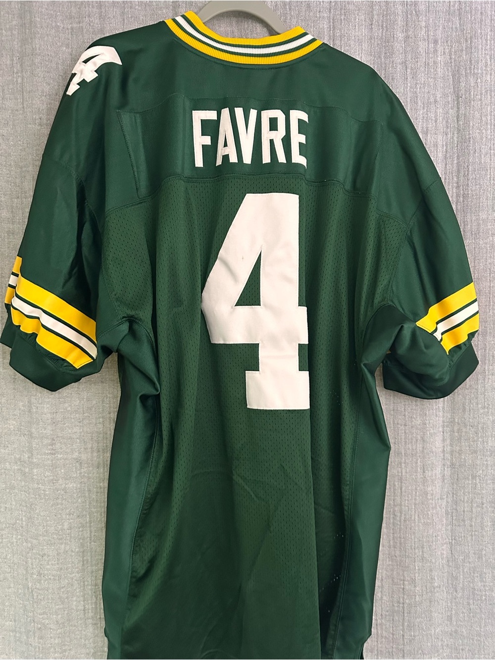 Brett Favre NFL Green Bay Packers Jersey - Picture 2 of 5